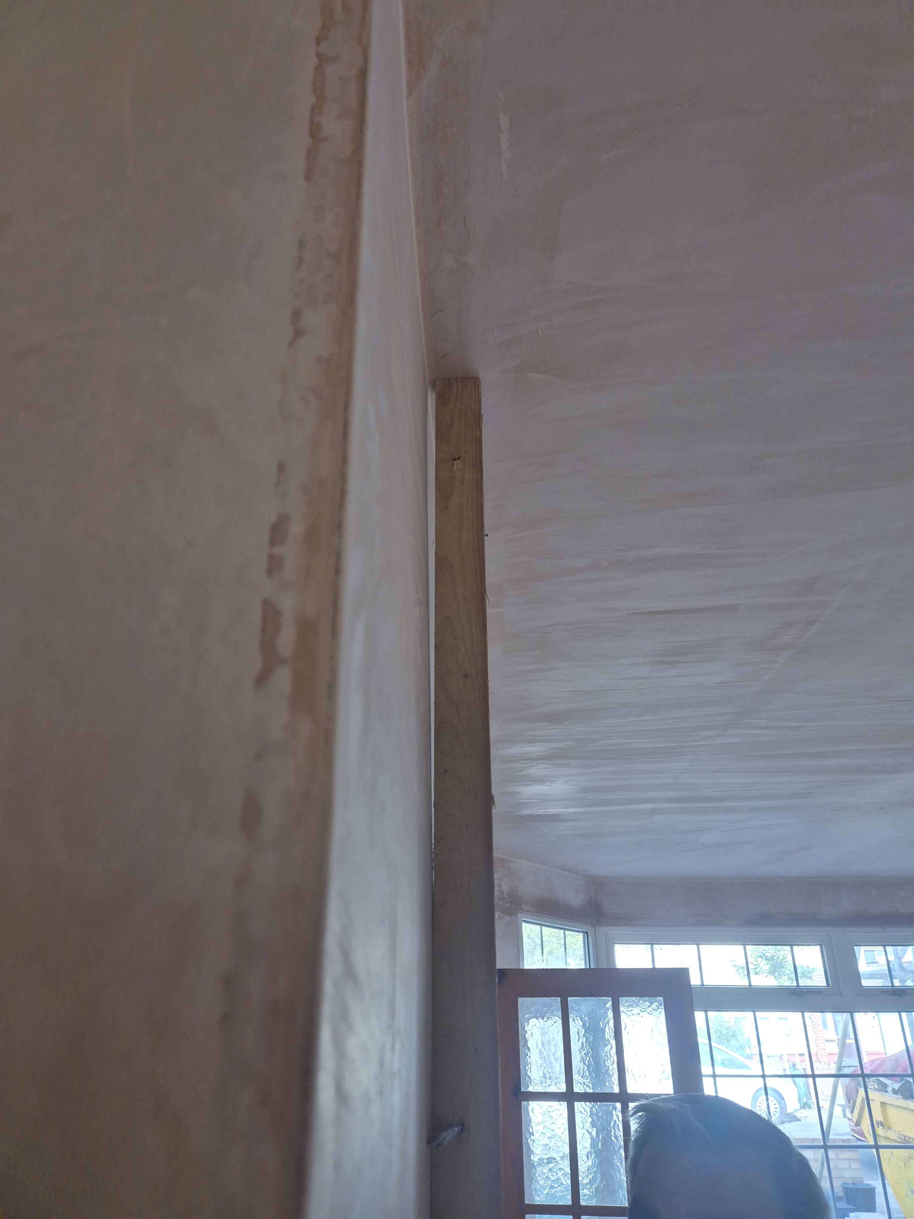 How to level out new plaster?