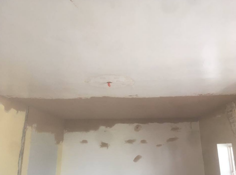 Ceiling crack tale