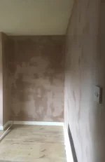 Who do es not sweat when plastering